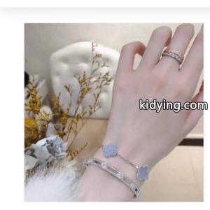 【雑誌掲載】ヴァン クリーフブレスレットコピーVAN CLEEF & ARPELS 2026春夏新作 レディースkidying26aGbuyy