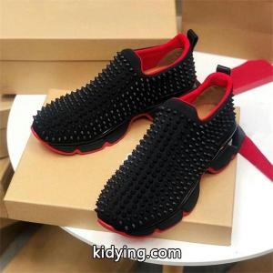 クリスチャンルブタン コピー 偽物 スニーカー エッジィ ラグジュアリー スタッズ スリッポン CHRISTIAN louboutin コピーkidying26WfiSfu