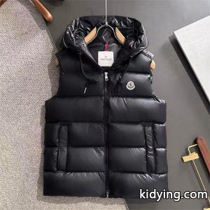 ブラック光沢感 フード付 モンクレール スーパーコピー スーパーコピー ダウンベスト 秋冬コーデ moncler スーパーコピーkidying26Tb4zWr