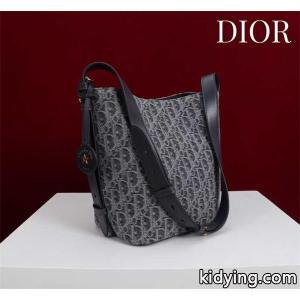 Christian dior コピー クリスチャンディオール コピー コピー 激安 dior コピーstar ミニ バケットバッグ レディース 2026早春新作 ショルダーバッグ 斜め掛け オブリーク柄kidying26KHPPnu