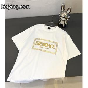 versace コピー 着こなしの幅が広がる 半袖Tシャツ  余裕のあるコーデに挑戦 ヴェルサー春夏はこれ！_ヴェルサーチ コピー versace コピー_ブランド コピー 激安(日本最大級)kidying26ey011n