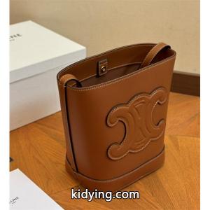 人気沸騰なアイテムceline コピー セリーヌ コピーバッグコピー最新入荷  是非でも欲しい_ブランド コピー 激安(日本最大級)kidying26KnSTfm