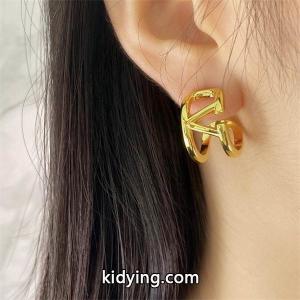 秋冬おしゃれをより楽しませるヴァレンティノ コピーピアスコピーvalentino コピーアクセサリー激安ブランド コピー 激安(日本最大級)kidying26iWD0Tb