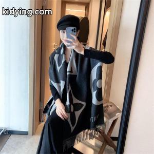 ブラック 2026秋冬推奨・魅力クラシック LOUIS vuitton コピー ルイヴィトン コピー スーパーコピー マフラーkidying26vym8bi