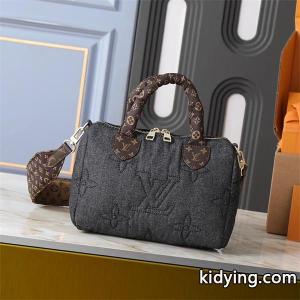 LOUIS vuitton コピー ルイヴィトン コピー コピー 魅力人気 2026新作 ダークグレー デニム調 ボストンバッグkidying26KrWPfe