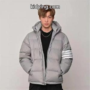 グレー ルーズフィット ダウンジャケット トムブラウン コピー Thom browne コピー コピー 秋冬リラックスした 人気kidying26a41fOf