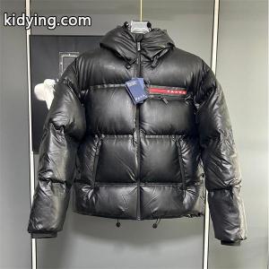 光沢ブラックレザー調カラー 迫力暖感 冬季重厚 最新 prada ブランド コピー プラダ ブランド コピー スーパーコピー ダウンジャケットkidying26HbWXHb