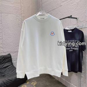 秋冬最新のトレンド 冬で可愛くて楽チンな人気アイテム モンクレール スーパーコピートレーナーコピー moncler スーパーコピー ブランド コピー 激安(日本最大級)kidying26qS59vy