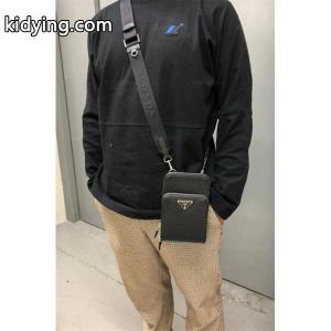 普段使いにも最適なアイテム プラダ コピー prada コピー  レザー スマートフォンケース ショルダーバッグメンズ_スーパーコピーブランド激安通販 専門店kidying265Dq0fq