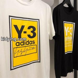 存在感抜群なビックY-3プリントロゴに存在感をプラス コピー 山本耀司 半袖ｔシャツ 黑 白kidying26qGr8bi