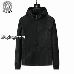 冬のコーデも上品なイメージにしてくれる 秋冬の必需品 ヴェルサーチ ブランド コピーversace ブランド コピー ブルゾン_ヴェルサーチ ブランド コピー versace ブランド コピー_ブランド コピー 激安(日本最大級)kidying26P1juye