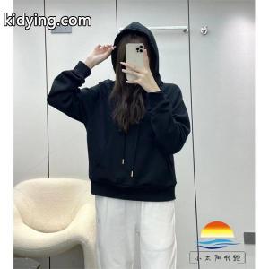 秋冬ナチュラルコーデに大活躍 celine コピー セリーヌ コピー パーカースーパーコピー 秋冬におすすめ着こな_ブランド コピー 激安(日本最大級)kidying26iW9TPv