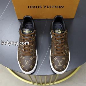 LOUIS vuitton コピー ルイ ヴィトン コピースニーカー偽物 多色使いが魅力の カジュアルシューズ 人気沸騰なアイテムブランド コピー 激安(日本最大級)kidying26bqOb0b
