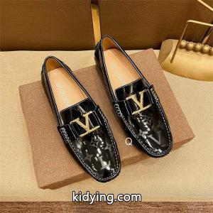 人気のトレンド新作 LOUIS vuitton コピーブランド ルイ ヴィトン コピーブランド カジュアルシューズ  クラシックな雰囲気のトップス_ルイ ヴィトン コピーブランド LOUIS vuitton コピーブランド_ブランド コピー 激安(日本最大級)kidying26ja4H1j