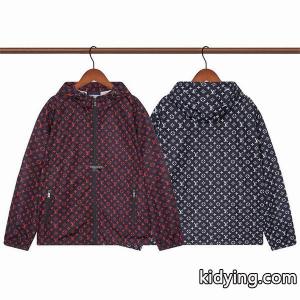 大活躍すること間違いなしLOUIS vuitton コピー ルイ ヴィトン コピー コピー 幅広いシーン対応できるジャケットkidying268X55zm