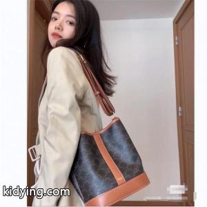 今季トレンド celine ブランド コピー セリーヌ ブランド コピーショルダーバッグ スーパーコピーkidying26eeK5bm