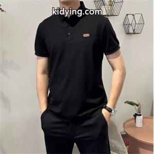 フェンディ コピー tシャツ 激安fendi コピー新作入荷新作薄手涼しい光沢感軽量伸びにくいＴシャツブラックホワイト赤色ビジネスマンkidying26DyOr8f