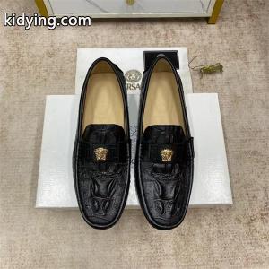 SALE開催 ヴェルサーチ ブランド コピー versace ブランド コピー 2026春夏 フラットシューズ 品質保証 2色可選 高級感ある_ヴェルサーチ ブランド コピー versace ブランド コピー_ブランド コピー 激安(日本最大級)kidying26nWX5ze