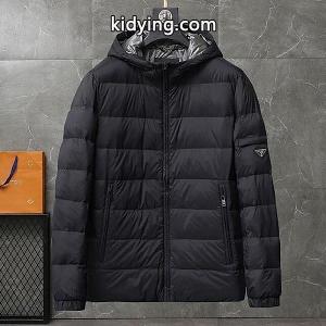 人気の秋冬新作再登場　プラダ コピー ファッション上級者向け　prada コピー 素敵続くトレンド　ダウンジャケット_コートジャケット、上着スーパーコピーブランド激安通販 専門店kidying26TveKve