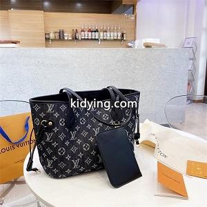 ルイ ヴィトン コピー LOUIS vuitton コピー バッグ簡単にコーデをおしゃれに演出 2026秋冬におすすめ着こなし_ルイ ヴィトン コピー LOUIS vuitton コピー_ブランド コピー 激安(日本最大級)kidying265THram