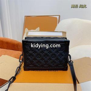 ミニバッグ 軽やかに着たい春夏コーデ ルイ ヴィトン スーパーコピー LOUIS vuitton スーパーコピー 人の心をくすぐる柄が素敵_ルイ ヴィトン スーパーコピー LOUIS vuitton スーパーコピー_ブランド コピー 激安(日本最大級)kidying26aKvKfu