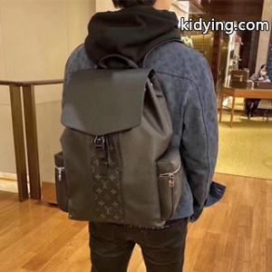 LOUIS vuitton ブランド コピー ルイ ヴィトン ブランド コピー コピー リュック 2色展開 都会的な雰囲気が漂う 様々なシーンで活躍kidying26zyWfGD