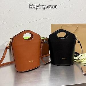 バーバリー コピー 2026年最新のブランド新品 burberry コピー Pocke バケットバッグ コピーkidying26riyWLr