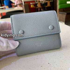 今国内入手困難品 celine コピー セリーヌ コピー 三折り財布 可愛らしサイズ 安心品質仕上がり 激安通販kidying26y45b8v