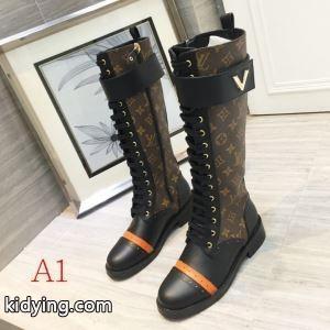 2色可選 LOUIS vuitton コピー 動きやすく楽チンなスタイル ルイ ヴィトン コピー 防寒とおしゃれを両立させるコーデレザーブーツ 冬コーデの名脇役_ルイ ヴィトン コピー LOUIS vuitton コピー_ブランド コピー 激安(日本最大級)kidying26SDGzyq
