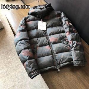 おすすめ秋冬人気ブランド紹介 moncler コピー モンクレール コピー 激安 HOT 軽量保温効果ダウンジャケット お勧めアイテム 高い防寒性kidying26r0XzyC