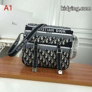 春夏で定番コレクション dior コピー OBLIQUE dior コピーCAMP MESSENGER BAG ディオール コピー レディース ショルダーバッグ コピー M1291VRIW_M928kidying26jmqGri