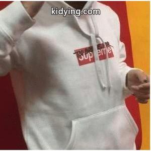 大人気アイテムシュプリーム コピーパーカーコピープルオーバーパーカーsupreme コピー BOX LOGO 裏毛ホワイトkidying269TzWny