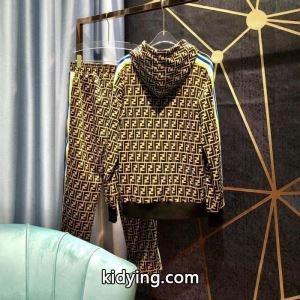 上下セット 秋冬トレンドを取り入れたコーデを楽しむ フェンディ スーパーコピー秋冬トレンド最前線 fendi スーパーコピー 定番人気の2026秋冬モデル 男女兼用 真冬にもうまく着こなせる_フェンディ スーパーコピー fendi スーパーコピー_ブランド コピー 激安(日本最大級)kidying26feiqGD