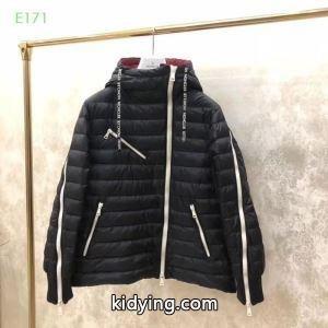 動きやすく楽チンなスタイル モンクレール コピーブランド moncler コピーブランド ダウンジャケット メンズ ショルダーライン3色可選 2026秋冬の必需品_モンクレール コピーブランド moncler コピーブランド_ブランド コピー 激安(日本最大級)kidying269jOfia