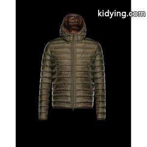 デザイン性の高い 2026秋冬 モンクレール コピーmoncler コピー ダウンジャケット厳しい寒さに耐える_モンクレール コピー moncler コピー_ブランド コピー 激安(日本最大級)kidying26qi8n0v