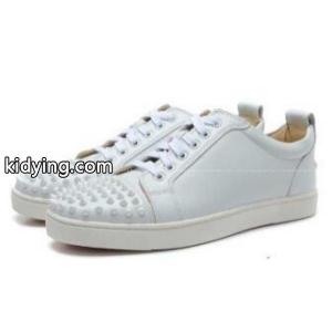 限定セールHOTルブタンルイスジュニアスパイクスフラットスニーカーホワイト louboutin コピーブランド LOUIS JUNIORkidying26uGn09D