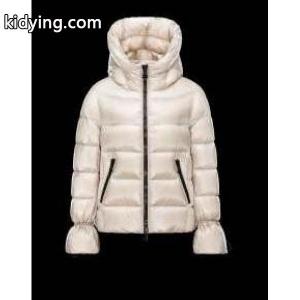 上品な雰囲気漂い　 2026秋冬 moncler コピーブランド モンクレール コピーブランド 格安　ダウンジャケット_女性用ダウンジャケット_モンクレール コピーブランド特集_スーパーコピーブランド激安通販 専門店kidying26HHDKva