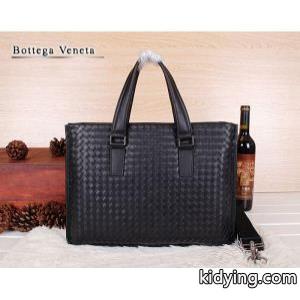 2026秋冬 新品 BOTTEGA veneta ブランド コピー ボッテガ ヴェネタ ブランド コピー メンズ用 手持ち&ショルダー掛け 3833_ボッテガ ヴェネタ ブランド コピー メンズバッグ_バッグ メンズ_スーパーコピーブランド激安通販 専門店kidying26P5L1vu