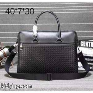 お洒落に魅せる  2026 ボッテガ ヴェネタ コピー BOTTEGA veneta コピー 手持ち&ショルダー掛け 13876-1_ボッテガ ヴェネタ コピー メンズバッグ_バッグ メンズ_スーパーコピーブランド激安通販 専門店kidying2619ruua