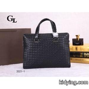 2026 BOTTEGA veneta ブランド コピー ボッテガ ヴェネタ ブランド コピー 入手困難 メンズ用 手持ち&ショルダー掛け 2026-1_ボッテガ ヴェネタ ブランド コピー メンズバッグ_バッグ メンズ_スーパーコピーブランド激安通販 専門店kidying26Pju4Hr