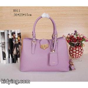 2026秋冬 新入荷 prada コピーブランド プラダ コピーブランド 手持ち&ショルダー掛け 8911_プラダ コピーブランド レディースバッグ_バッグ レディース_スーパーコピーブランド激安通販 専門店kidying26b81fCu