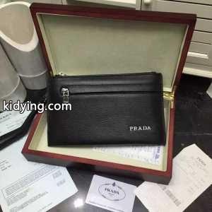 セール中 2026 プラダ ブランド コピーprada ブランド コピー  ビジネスケース 323-1_プラダ ブランド コピー メンズバッグ_バッグ メンズ_スーパーコピーブランド激安通販 専門店kidying26eS5jCa