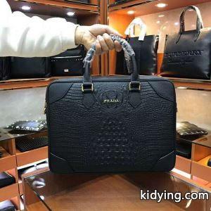 ハンドバッグ プラダ スーパーコピー prada スーパーコピー 強い魅力を感じる一枚 2026春夏新作_プラダ スーパーコピー メンズバッグ_バッグ メンズ_スーパーコピーブランド激安通販 専門店kidying26uOruae