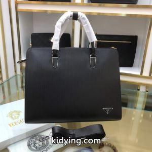 ハンドバッグ  秋冬コーデと相性がいい プラダ ブランド コピー 2026トレンド秋冬おすすめ安い prada ブランド コピー  おしゃれなファッションコーデ_プラダ ブランド コピー メンズバッグ_バッグ メンズ_スーパーコピーブランド激安通販 専門店kidying26LnamKj