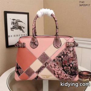 オリジナルburberry ブランド コピー 2026 SSキャリア女性のお悩み解決 2色選択可 手持ち&ショルダー掛け_バーバリー ブランド コピー レディースバッグ_バッグ レディース_スーパーコピーブランド激安通販 専門店kidying26beyaaq