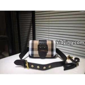2026新品入荷バーバリー スーパーコピー burberry スーパーコピー ワンショルダーバッグ 秋冬トレンド 多色可選_バーバリー スーパーコピー レディースバッグ_バッグ レディース_スーパーコピーブランド激安通販 専門店kidying26Caqqqm