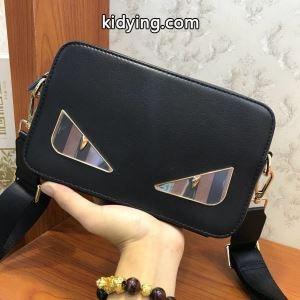 フェンディ コピー秋冬トレンド最前線 fendi コピー　真冬にもうまく着こなせる　ハンドバッグ 秋冬ナチュラルコーデに大活躍_フェンディ コピー fendi コピー_ブランド コピー 激安(日本最大級)kidying268Pzuqy