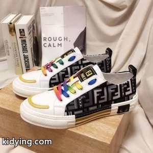 この秋トレンドに合わせる着こなし フェンディ スーパーコピー fendi スーパーコピー 秋冬ファッションをバランスよく仕上げる ランニングシューズ_フェンディ スーパーコピー fendi スーパーコピー_ブランド コピー 激安(日本最大級)kidying26O95vmC