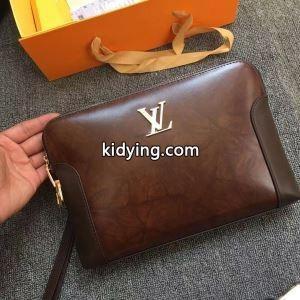 ポーチ 秋冬らしく着こなそう ルイ ヴィトン スーパーコピー 2026秋冬におしゃれな着こなし LOUIS vuitton スーパーコピー 冬のコーデも上品なイメージにしてくれる_ルイ ヴィトン スーパーコピー LOUIS vuitton スーパーコピー_ブランド コピー 激安(日本最大級)kidying26qiOb4n