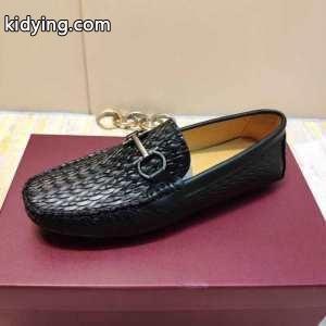 サルヴァトーレフェラガモナチュラルコーデに使いやすい FERRAGAMO ふんわりまとって暖かお洒落 ローファー 程よい抜け感を演出_フェラガモ FERRAGAMO_ブランド コピー 激安(日本最大級)kidying264rmmGr